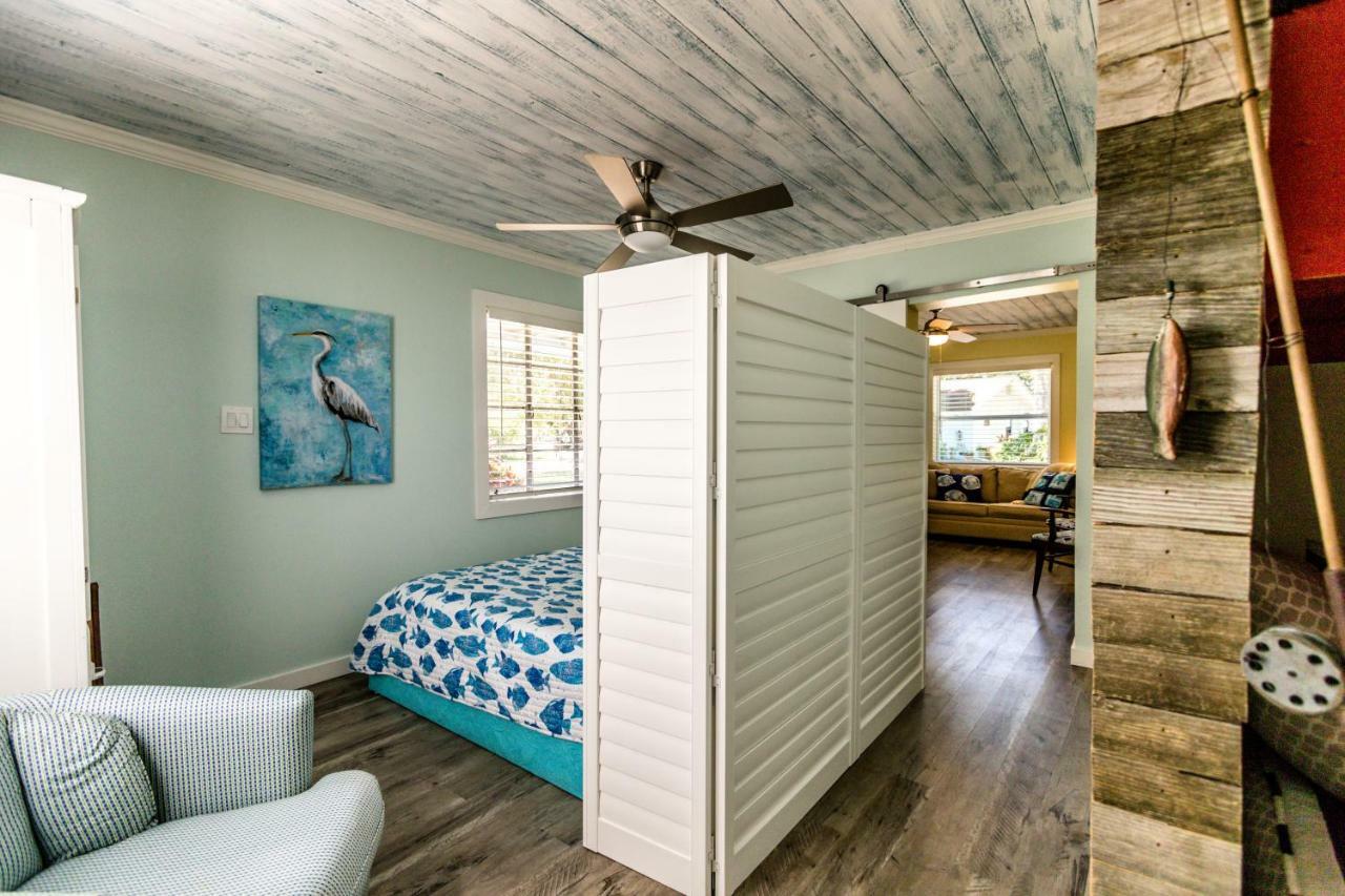Island View Cottages Sebastian Bagian luar foto
