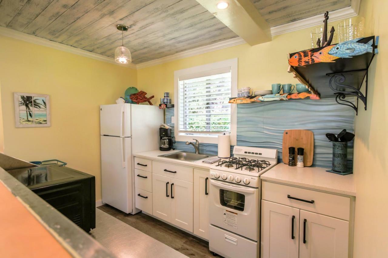 Island View Cottages Sebastian Bagian luar foto