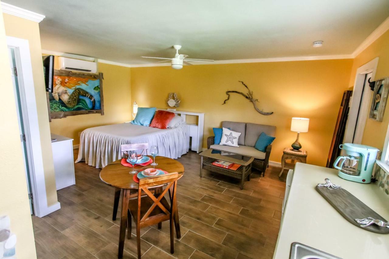 Island View Cottages Sebastian Bagian luar foto