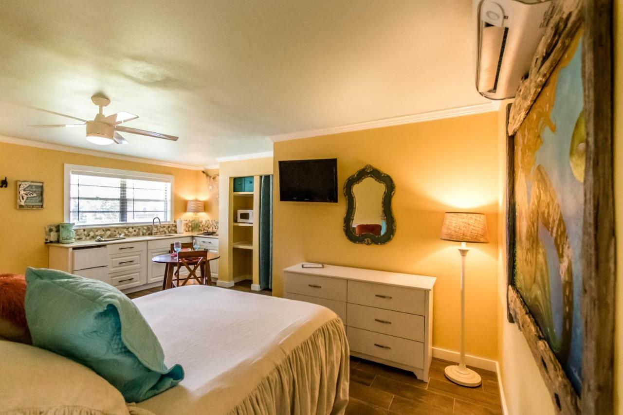 Island View Cottages Sebastian Bagian luar foto