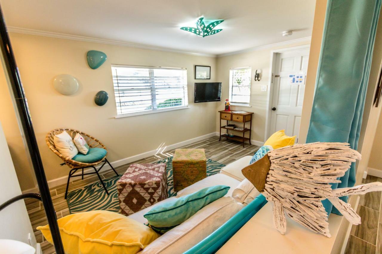 Island View Cottages Sebastian Bagian luar foto