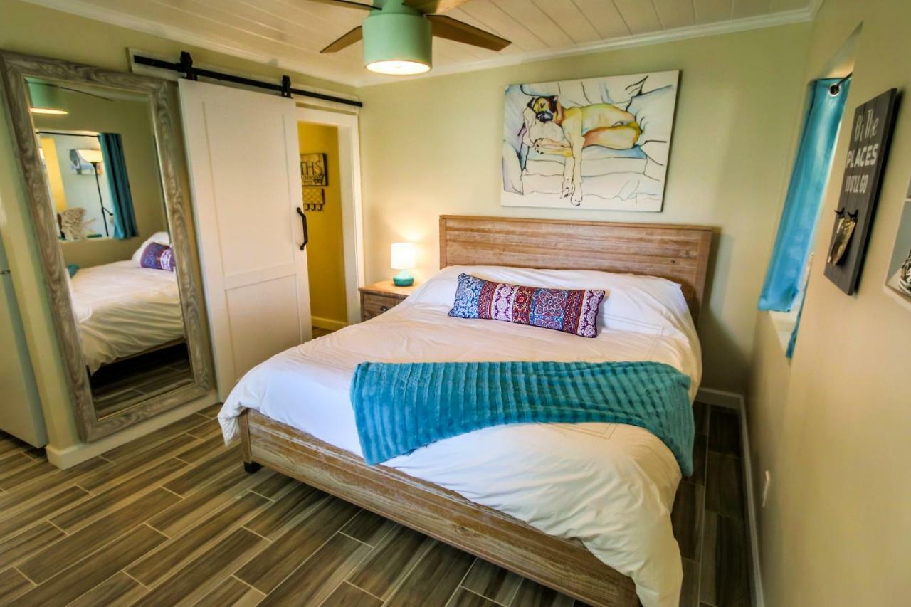 Island View Cottages Sebastian Bagian luar foto